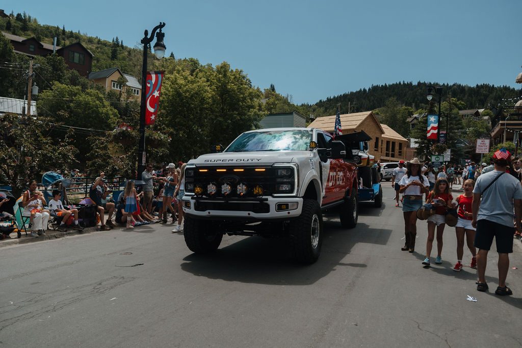 Cars 4 Kids parade